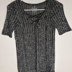 American Eagle Outfitters Women's Black and White Ribbed Top